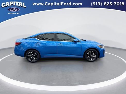 Used 2025 Nissan Sentra SV image 9