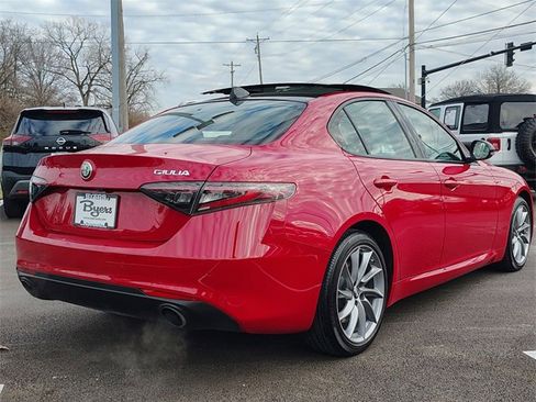 Used 2024 Alfa Romeo Giulia Ti w/ Active Assist Plus Package image 8