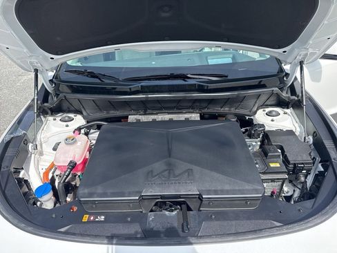 Used 2024 Kia Niro Wave w/ Wave Preserve Package FWD image 31