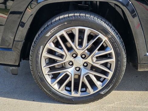 Used 2022 Jeep Compass Limited w/ Elite Group image 17