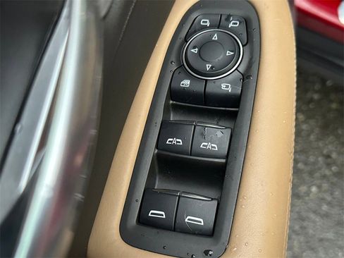 Used 2023 Cadillac XT6 Sport w/ Platinum Package image 22