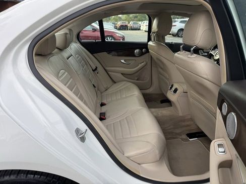 Used 2015 Mercedes-Benz C 300 4MATIC Sedan image 11
