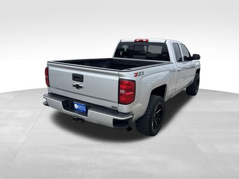 Used 2018 Chevrolet Silverado 1500 LT w/ All Star Edition AWD/4WD image 6