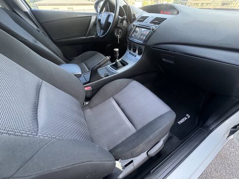 Used 2010 MAZDA MAZDA3 i Sport FWD image 16