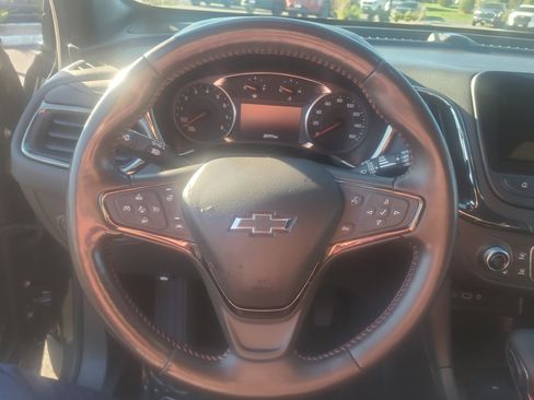 Used 2022 Chevrolet Equinox RS w/ Infotainment Package AWD/4WD image 22