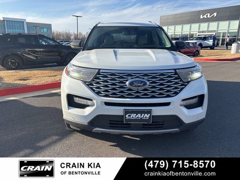 Used 2020 Ford Explorer Platinum w/ Premium Technology Package image 7