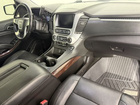 Used 2018 GMC Yukon SLT AWD/4WD image 11