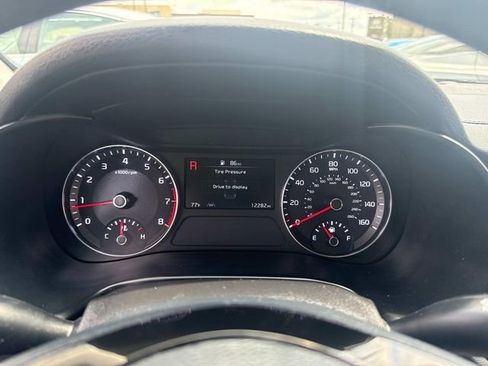 Used 2023 Kia Forte LXS image 32