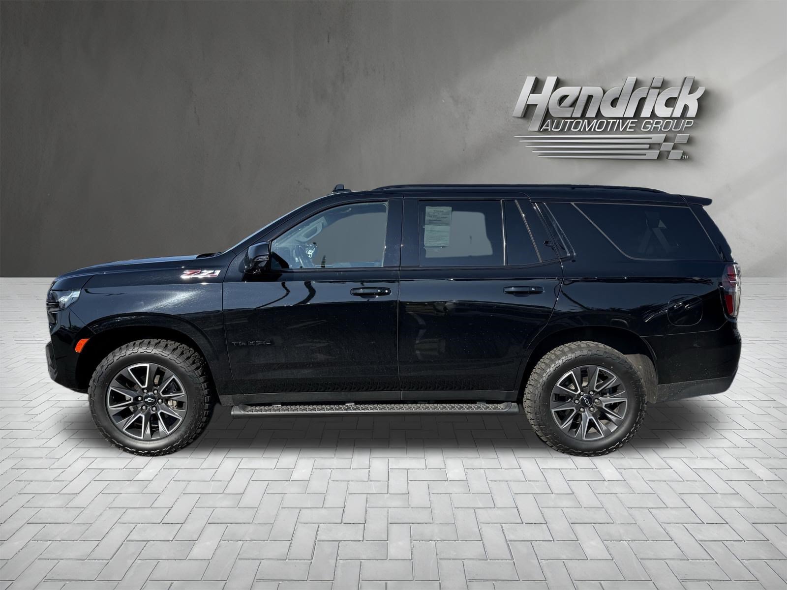 Used 2023 Chevrolet Tahoe Z71 w/ Luxury Package AWD/4WD image 8