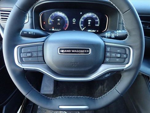 New 2026 Jeep Grand Wagoneer 4WD w/ Premium Group I image 15