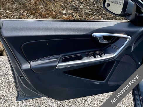 Used 2016 Volvo V60 T5 Platinum AWD/4WD image 21
