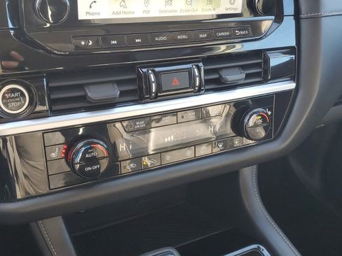 Used 2022 Nissan Pathfinder SL image 21