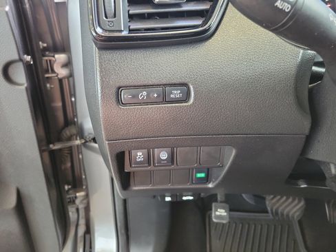 Used 2019 Nissan Rogue Sport SV image 15