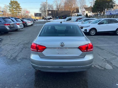 Used 2012 Volkswagen Passat 2.5 SEL Premium image 6
