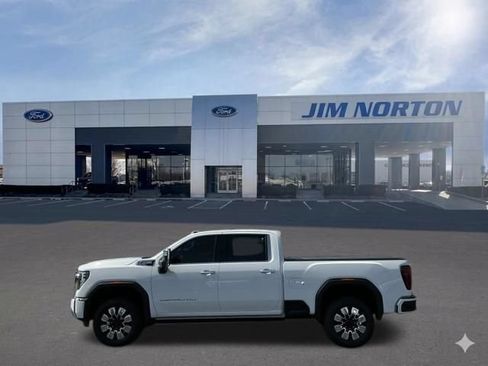 Used 2025 GMC Sierra 2500 Denali w/ Denali Reserve Package AWD/4WD image 8