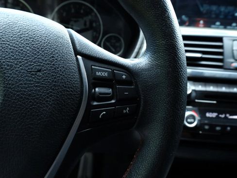 Used 2017 BMW 330i Sedan image 30