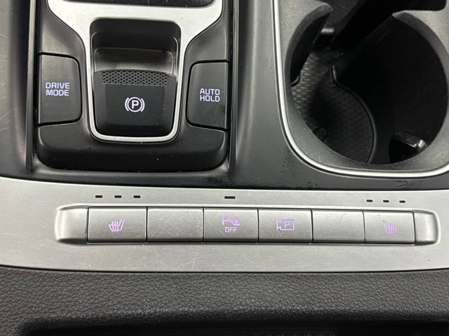 Used 2024 Kia Carnival LX FWD image 32