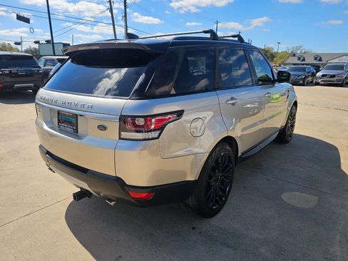 Used 2017 Land Rover Range Rover Sport HSE image 4