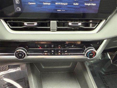 Used 2026 Chevrolet Equinox LT image 15