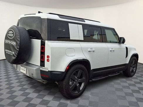 Certified 2025 Land Rover Defender 110 S AWD/4WD image 8