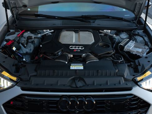 Used 2021 Audi RS 6 image 48