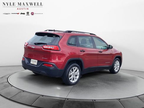 Used 2015 Jeep Cherokee Sport w/ Sport Appearance Group image 15