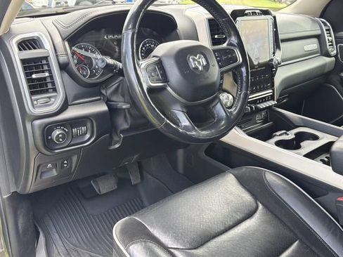 Used 2019 RAM 1500 Laramie AWD/4WD image 15