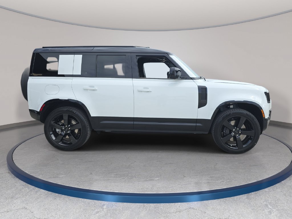 New 2026 Land Rover Defender 110 X-Dynamic SE AWD/4WD image 4