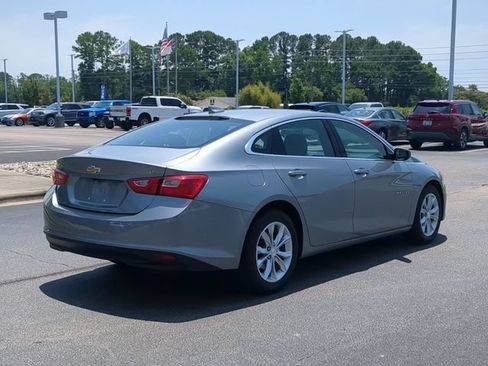 Used 2024 Chevrolet Malibu LT FWD image 3