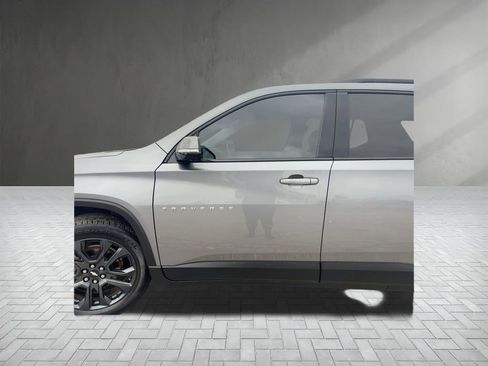 Used 2020 Chevrolet Traverse RS image 10