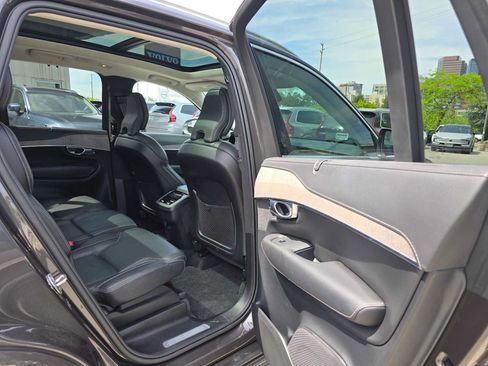 Certified 2023 Volvo XC90 B6 Ultimate w/ Lounge Package AWD/4WD image 14