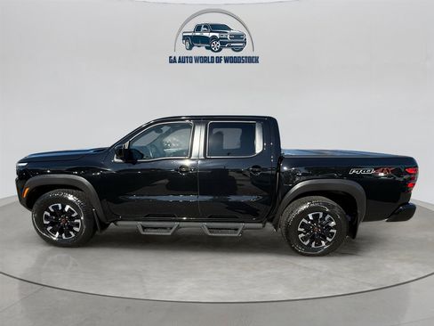 Used 2022 Nissan Frontier PRO-4X image 2