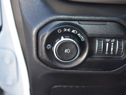 Used 2021 Jeep Wrangler Unlimited Sport AWD/4WD image 15
