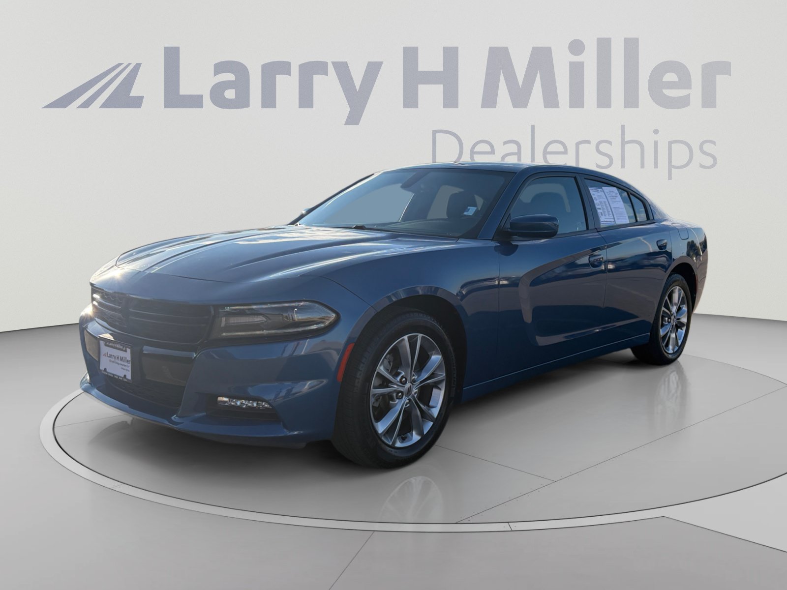Used 2021 Dodge Charger SXT w/ Navigation & Travel Group AWD/4WD image 1