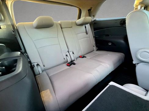 Used 2017 Honda Pilot Elite image 27