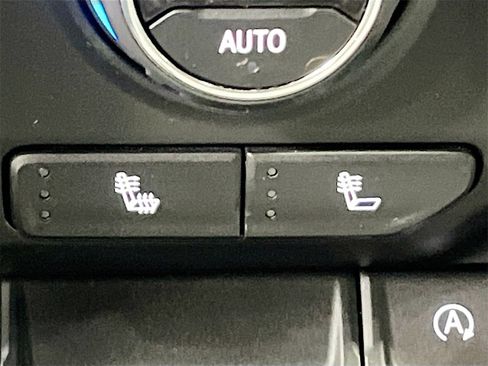 Used 2021 Chevrolet Silverado 1500 LT w/ All Star Edition Plus image 18