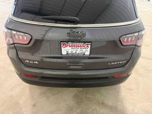 Used 2024 Jeep Compass Limited w/ Sun and Sound Group AWD/4WD image 16