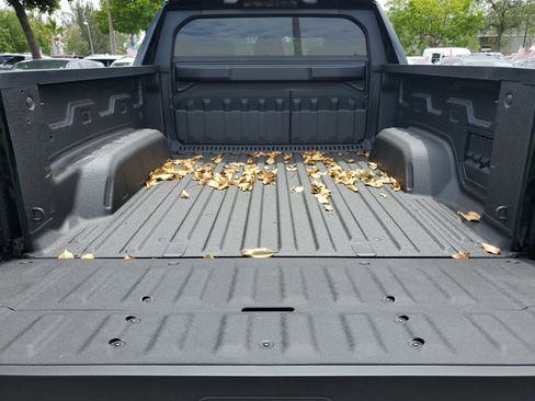 New 2025 GMC Sierra EV Denali image 5