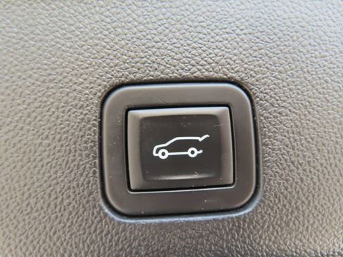 Used 2025 Chevrolet Tahoe LT AWD/4WD image 41