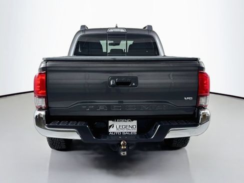 Used 2019 Toyota Tacoma TRD Off-Road AWD/4WD image 6