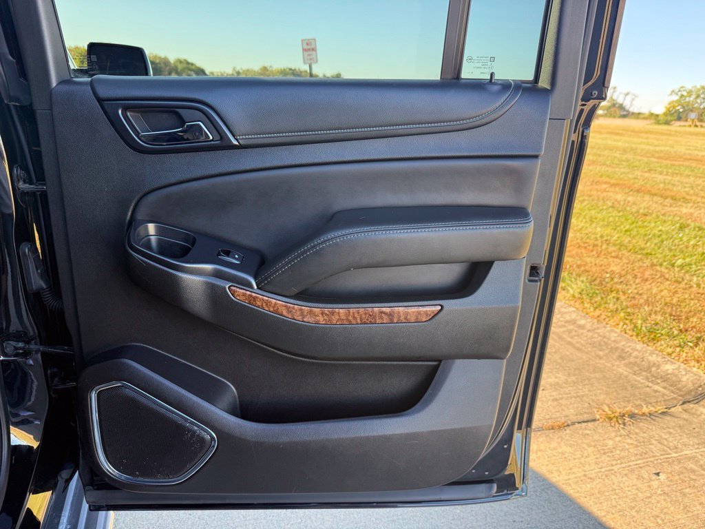 Used 2016 Chevrolet Suburban LTZ AWD/4WD image 19