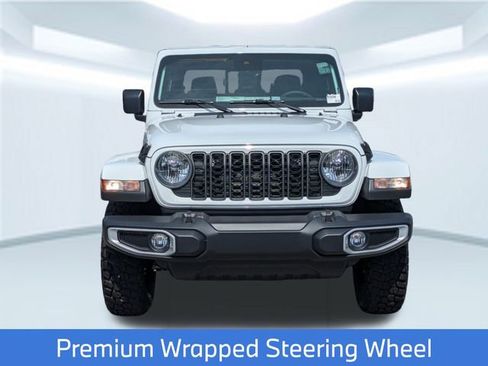 New 2025 Jeep Gladiator Sport image 11