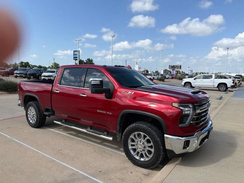 Used 2025 Chevrolet Silverado 2500 LTZ w/ LTZ Convenience Package AWD/4WD image 1