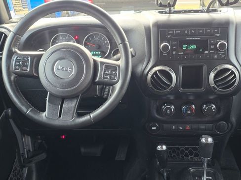 Used 2018 Jeep Wrangler Unlimited Sport w/ Connectivity Group image 10