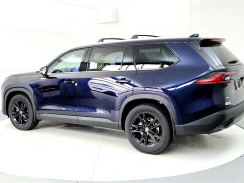 New 2026 Toyota Grand Highlander AWD image 4