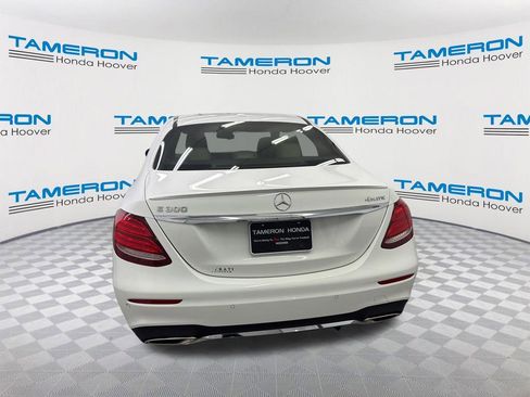 Used 2019 Mercedes-Benz E 300 4MATIC image 4