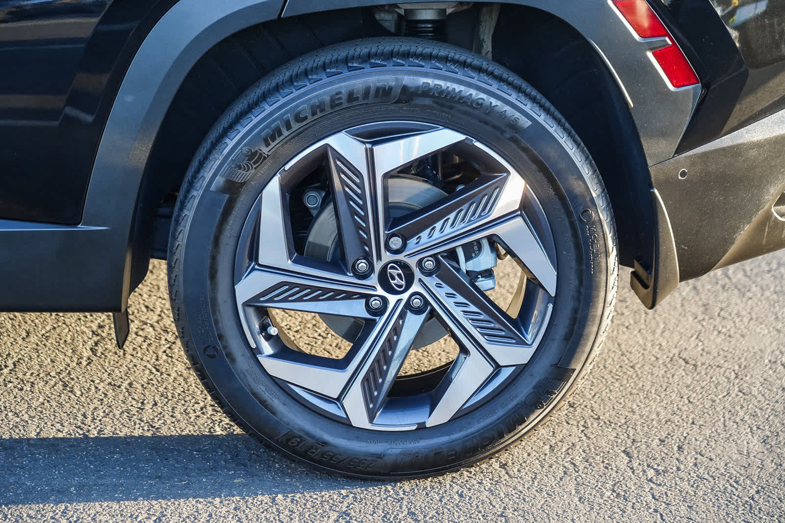 Used 2024 Hyundai Tucson Limited AWD/4WD image 10