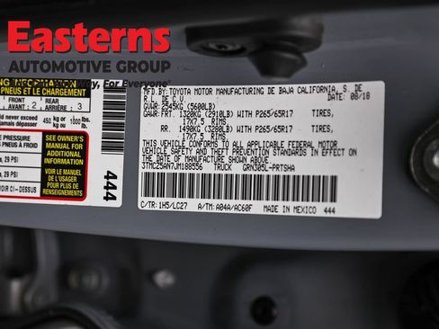 Used 2018 Toyota Tacoma TRD Sport AWD/4WD image 37