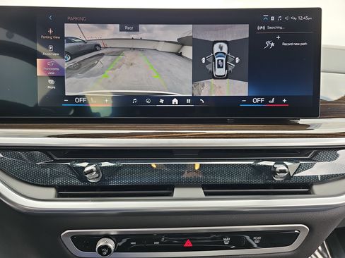 Used 2025 BMW X5 sDrive40i w/ Premium Package image 23