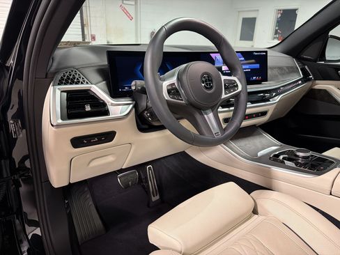 Certified 2025 BMW X5 sDrive40i w/ M Sport Package RWD image 4